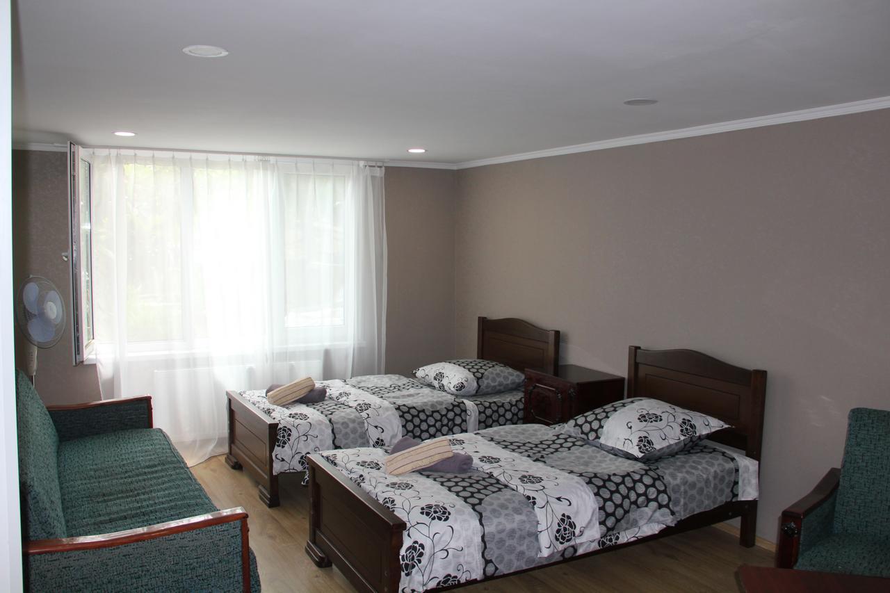 Tbilisi Guesthouse Nini Kültér fotó
